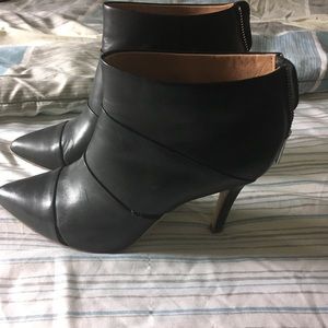 Bobbi Brooks size 9 boots